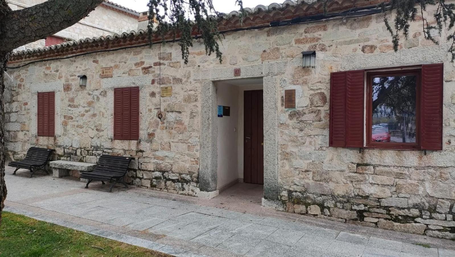 Alojamiento Antigua Casa De Telefonos El Berrueco Exterior photo